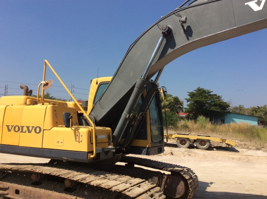 ขายรถแบคโฮVOLVO EC210Bไฟฟ้าครบแอร์เย็นปี2012ทำงาน 14xxxชม. ขายรถแบคโฮVOLVO EC210Bไฟฟ้าครบแอร์เย็นปี2012ทำงาน 14xxxชม.