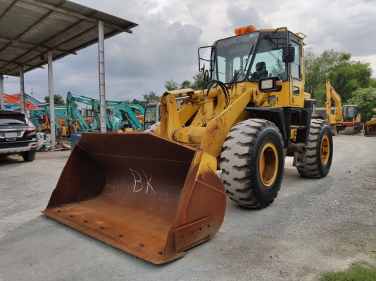 ขาย รถตักล้อยาง KOMATSU WA 300-3 นำเข้าจากญี่ปุ่นโดยตรง โทร.090-986-2521 อ๊อบ