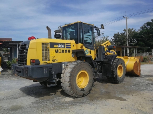 Premium เกรดA+++ รถตักล้อยาง KOMATSU WA320-7 นำเข้าจากญี่ปุ่น ขายถูก โทร.090-986-2521 อ๊อบ