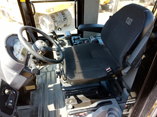 รถญี่ปุ่นเกรดA ขายถูก CAT 928G เก่าญี่ปุ่นแท้ สภาพสวย ราคาไม่แพง โทร.090-986-2521 อ๊อบ