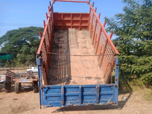 ขายรถสิบล้อดั้มช่วงล่างจ้มโบ้200เครื่องฮีโน้EH200เครื่อง175เเรงชโลกลาง