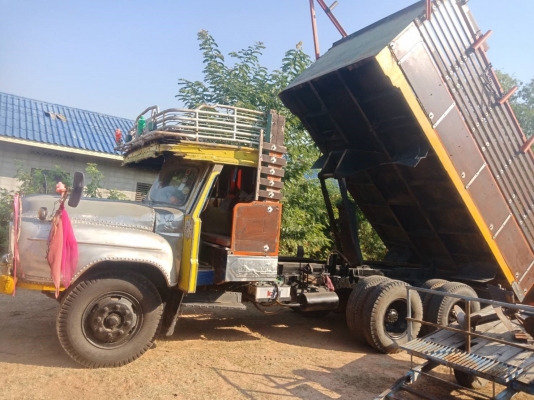 ขายรถสิบล้อดั้มช่วงล่างจ้มโบ้200เครื่องฮีโน้EH200เครื่อง175เเรงชโลกลาง