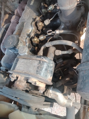 ขายรถสิบล้อดั้มช่วงล่างจ้มโบ้200เครื่องฮีโน้EH200เครื่อง175เเรงชโลกลาง