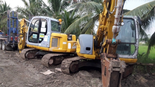 ขายรถขุดKOBELCO SK70SRD เครื่องยนต์ ISUZU-4JG1 จำนวน 4 สูบ , คอนโทรลน้ำมัน ,ปั๊มนิ้ว , แทรคเหล็ก สินค้าเก่านอก ยังไม่เคยใช้งานในไทย ขายตามสภาพ ขายรถขุดKOBELCO SK70SRD เครื่องยนต์ ISUZU-4JG1 จำนวน 4 สูบ , คอนโทรลน้ำมัน ,ปั๊มนิ้ว , แทรคเหล็ก สินค้าเก่านอก ยังไม่เคยใช้งานในไทย ขายตามสภาพ