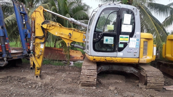 ขายรถขุดKOBELCO SK70SRD เครื่องยนต์ ISUZU-4JG1 จำนวน 4 สูบ , คอนโทรลน้ำมัน ,ปั๊มนิ้ว , แทรคเหล็ก สินค้าเก่านอก ยังไม่เคยใช้งานในไทย ขายตามสภาพ