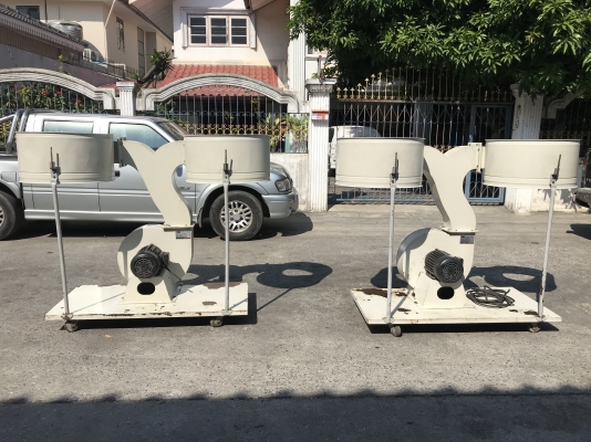 ขายโบลเวอร์ดูดฝุ่น KO-TING 5HP. 380V made in Taiwan โครงสร้างแข็งแรงพร้อมล้อเลื่อนเคลื่อนย้ายสะดวก (ไม่มีถุงเก็บฝุ่น) ใช้ในงานดูดฝุ่น ดูดขี้เลื่อย สภาพสวย พร้อมใช้งาน มี 2ชุดครับ ราคาชุดละ 9,800 บาท