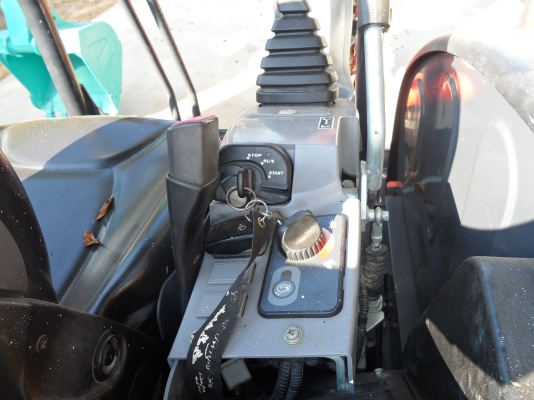 รถขุดคูโบต้า U35 ขนาด 3.5 ตัน เครื่องยนต์ 27.5 แรงม้า ราคา 590,000 บาท ที่ปทุมนี้นี่เอง.. สนใจคลิ๊ก 081-989-1989 หรั่งครับ รถขุดคูโบต้า U35 ขนาด 3.5 ตัน เครื่องยนต์ 27.5 แรงม้า ราคา 590,000 บาท ที่ปทุมนี้นี่เอง.. สนใจคลิ๊ก 081-989-1989 หรั่งครับ