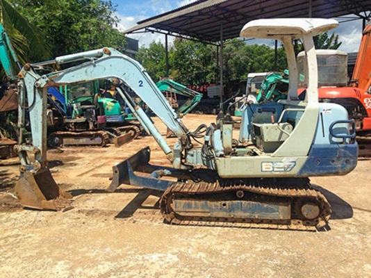 รถขุด Yanmar รุ่น B27-3 ขนาด 2.7 ตัน มือสอง รถขุด Yanmar รุ่น B27-3 ขนาด 2.7 ตัน มือสอง