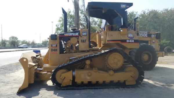 ขายแทรคเตอร์ CAT D4H ซี่รี่ทู เกียร์ทอล์ค เอกสารเล่มทะเบียน ขายแทรคเตอร์ CAT D4H ซี่รี่ทู เกียร์ทอล์ค เอกสารเล่มทะเบียน