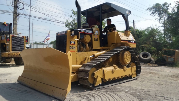 ขายแทรคเตอร์ CAT D4H ซี่รี่ทู เกียร์ทอล์ค เอกสารเล่มทะเบียน ขายแทรคเตอร์ CAT D4H ซี่รี่ทู เกียร์ทอล์ค เอกสารเล่มทะเบียน