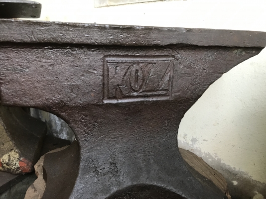 ทั่งตีเหล็ก 100 Kg. ทั่งตีเหล็ก 100 Kg.