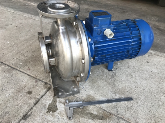 ขายปั๊มน้ำหอยโข่งหัวปั๊มสแตนเลส Ebara 5.5HP. 380V 50x32/200 made in Italy ขนาดเข้า 2นิ้ว ออก 1.2นิ้ว แรงดันสูง สภาพสวยเดิมๆ หมุนนิ่ม พร้อมใช้งาน