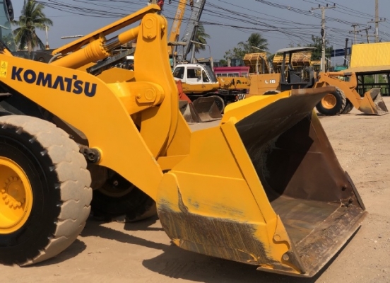 ขายรถตักล้อยาง KOMATSU WA320-7 ปี 2014 รถนอกนำเข้าเองจากญี่ปุ่น สภาพสวยพร้อมใช้ มีVDOการทำงานครับ