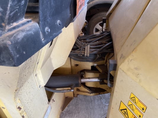 ขายด่วน รถบด DYNAPAC ขนาด 8ตัน สภาพพร้อมใช้งาน ระบบสมบูรณ์ เอหสารเล่มทะเบียน  สนใจสอบถาม 093 0764943 K ตั้ม