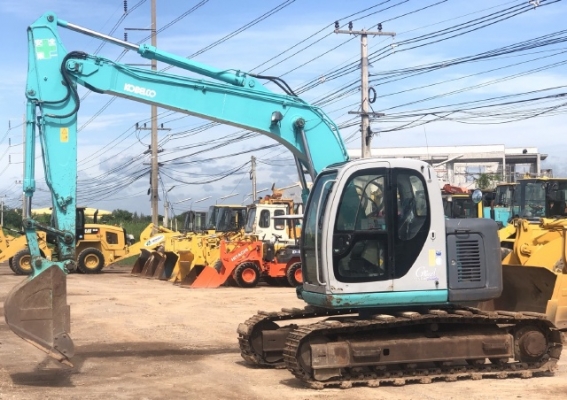 ขายรถขุด KOBELCO SK135SR ลายหัวกระแทก นำเข้าเองจากญี่ปุ่น สภาพสวยพร้อมใช้ มีVDOการทำงานครับ