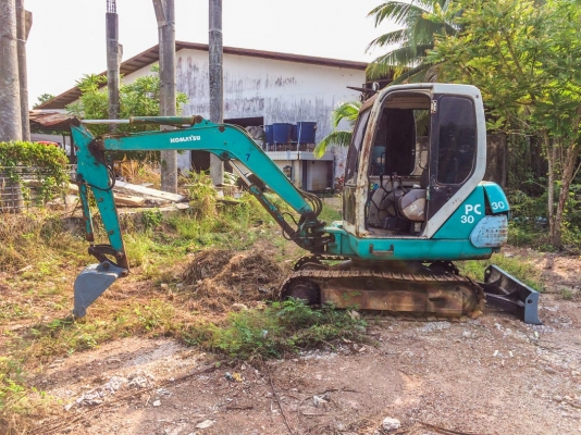 รถขุด KOMATSU รุ่น PC25 ขนาด 3 ตัน