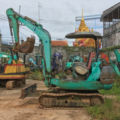 รถขุด KOMATSU รุ่น PC30R-8 ขนาด 3 ตัน มือสอง