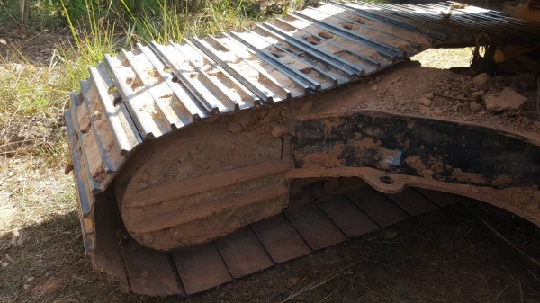 ขาย แบคโฮ HITACHI ZX200-5G รถออกห้างมือเดียวปี 57 ใช้งาน 10,000 ชม. รถเดิมสวยเต็มทุกระบบ เล่มทะเบียนครบ