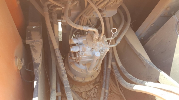 ขาย แบคโฮ HITACHI ZX200-5G รถออกห้างมือเดียวปี 57 ใช้งาน 10,000 ชม. รถเดิมสวยเต็มทุกระบบ เล่มทะเบียนครบ