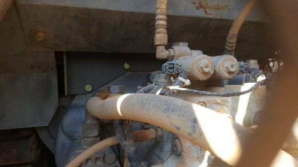 ขาย แบคโฮ HITACHI ZX200-5G รถออกห้างมือเดียวปี 57 ใช้งาน 10,000 ชม. รถเดิมสวยเต็มทุกระบบ เล่มทะเบียนครบ