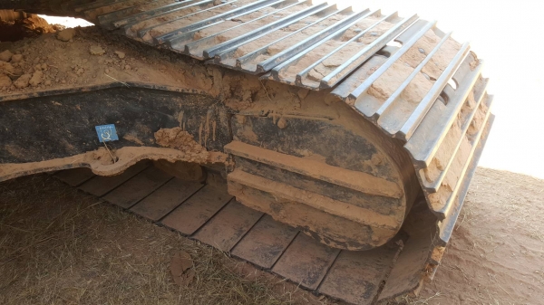 ขาย แบคโฮ HITACHI ZX200-5G รถออกห้างมือเดียวปี 57 ใช้งาน 10,000 ชม. รถเดิมสวยเต็มทุกระบบ เล่มทะเบียนครบ