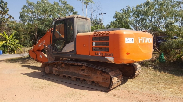 ขาย แบคโฮ HITACHI ZX200-5G รถออกห้างมือเดียวปี 57 ใช้งาน 10,000 ชม. รถเดิมสวยเต็มทุกระบบ เล่มทะเบียนครบ
