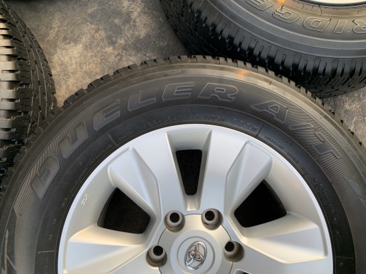 ล้อแม็ก Toyota Revo ขอบ 17 พร้อมยาง 265-65-17 Bridgestone ปลายปี 18