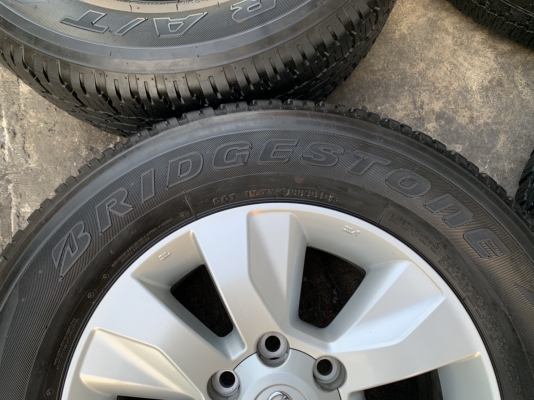 ล้อแม็ก Toyota Revo ขอบ 17 พร้อมยาง 265-65-17 Bridgestone ปลายปี 18