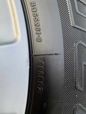 ล้อแม็ก Toyota Revo ขอบ 17 พร้อมยาง 265-65-17 Bridgestone ปลายปี 18