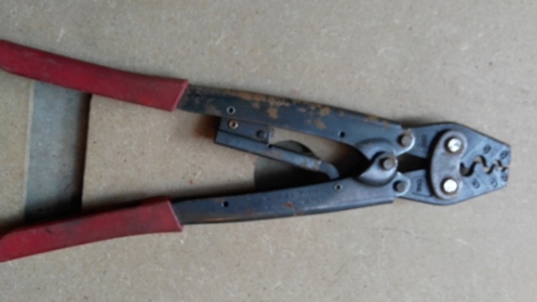 คีมย้ำหางปลาขั้วสายไฟ ต่างๆ