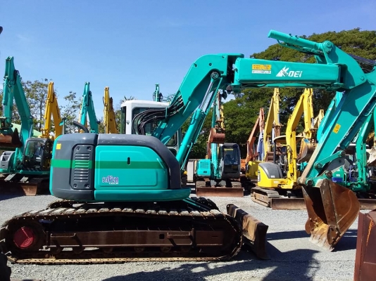 รถขุดนอกนำเข้า ยี่ห้อ kobelco- sk130ur-1e  รถนอกนำเข้าจากญี่ปุ่นยังไม่ได้ใช้งานในไทย มีแอร์ มีใปมีดผานหน้า มีเกี๊ยะยาง  รถพร้อมใช้งาน  ราคา995 ,000บาทเท่านั้น ..ที่ปทุมนี้นี่เอง.. สนใจคลิ๊ก 081-989-1989 หรั่งครับ