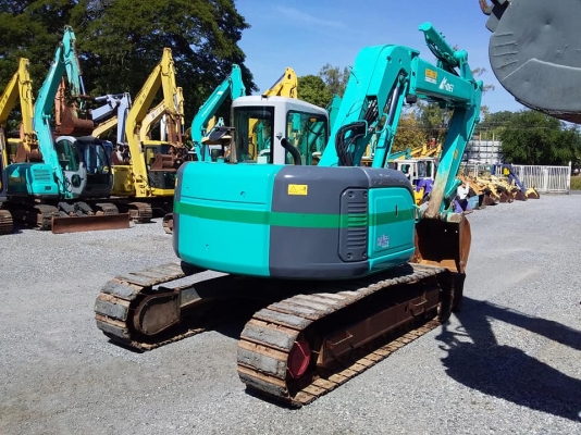 รถขุดนอกนำเข้า ยี่ห้อ kobelco- sk130ur-1e  รถนอกนำเข้าจากญี่ปุ่นยังไม่ได้ใช้งานในไทย มีแอร์ มีใปมีดผานหน้า มีเกี๊ยะยาง  รถพร้อมใช้งาน  ราคา995 ,000บาทเท่านั้น ..ที่ปทุมนี้นี่เอง.. สนใจคลิ๊ก 081-989-1989 หรั่งครับ