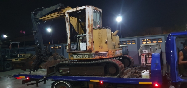 ขายด่วน195,000บาทรถแบคโฮมิสซูฮานิคMS50หนัก5ตันติดตัวหนีบมาพร้อมบุ้งกี้2ใบรถแบคโฮมิสซูฮานิคเครื่อง4สูบดีปั่มแรงรถนอกเพิ่งนำเข้ามาใหม่ยังไม่เคยใช้งานในเมืองไทยเลย