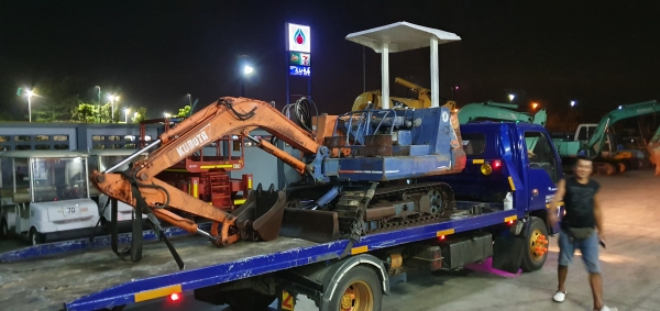 ขายด่วน165,000บาทรถแบคโฮKUBOTAคูโบต้าKH26เทียบเท่าPC30เครื่องคูโบต้า3สูบปั่มแรงรถนอกเพิ่งนำเข้ามาใหม่ยังไม่เคยใช้งานในเมืองไทยเลย