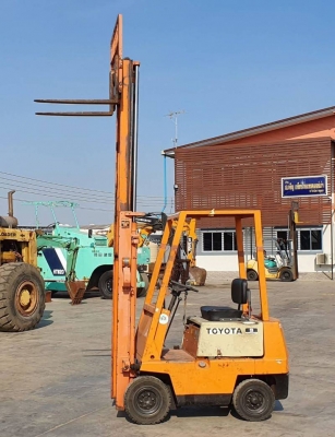ขายด่วน55,000บาทรถยกTOYOTA4FG10ยก1ตันเสาสูง3เมตรรถนอกสวยๆนำเข้ามาใหม่จากญี่ปุ่นยังไม่เคยใช้งานในเมืองไทยเลย