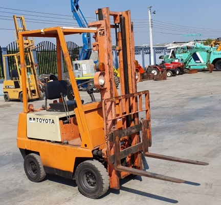 ขายด่วน55,000บาทรถยกTOYOTA4FG10ยก1ตันเสาสูง3เมตรรถนอกสวยๆนำเข้ามาใหม่จากญี่ปุ่นยังไม่เคยใช้งานในเมืองไทยเลย