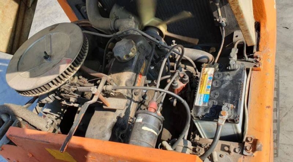 ขายด่วน55,000บาทรถยกTOYOTA4FG10ยก1ตันเสาสูง3เมตรรถนอกสวยๆนำเข้ามาใหม่จากญี่ปุ่นยังไม่เคยใช้งานในเมืองไทยเลย