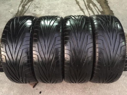 ล้อโตโยต้าวิช ขอบ17+แม็กซิส215/50/17ปี2111 ล้อสวยยางดอกแน่นๆ โทร.0879050181.ส่งได้ครับ