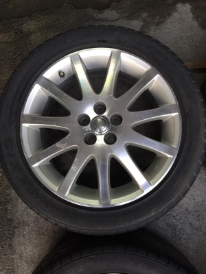 ล้อโตโยต้าวิช ขอบ17+แม็กซิส215/50/17ปี2111 ล้อสวยยางดอกแน่นๆ โทร.0879050181.ส่งได้ครับ