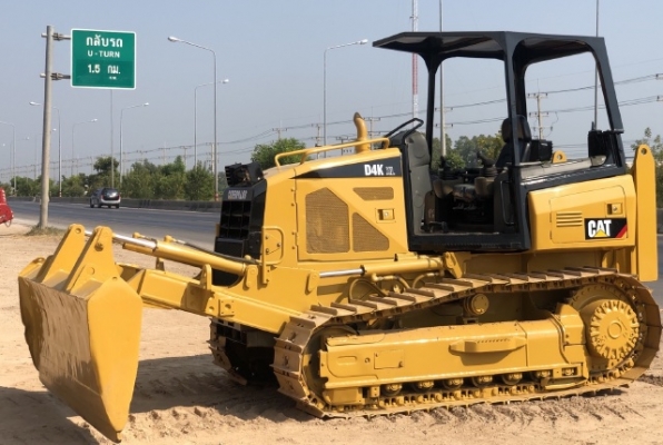 ขายรถดันดิน CAT D4K ปี 2015 (4,XXX ชั่วโมง) นำเข้าเองจากญี่ปุ่น สภาพสวยพร้อมใช้งาน มีVDOการทำงานครับ