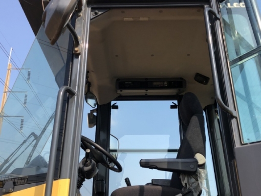 ขายรถตักล้อยาง KOMATSU WA320-6 รถนอกนำเข้าเองจากญี่ปุ่น สภาพสวยพร้อมใช้ มีVDOการทำงานครับ