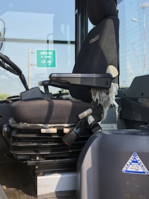 ขายรถตักล้อยาง KOMATSU WA320-6 รถนอกนำเข้าเองจากญี่ปุ่น สภาพสวยพร้อมใช้ มีVDOการทำงานครับ