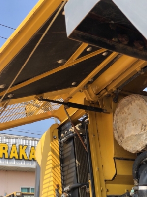 ขายรถตักล้อยาง KOMATSU WA320-6 รถนอกนำเข้าเองจากญี่ปุ่น สภาพสวยพร้อมใช้ มีVDOการทำงานครับ