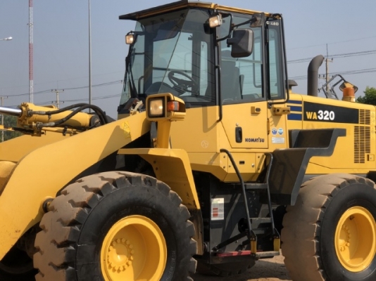 ขายรถตักล้อยาง KOMATSU WA320-6 รถนอกนำเข้าเองจากญี่ปุ่น สภาพสวยพร้อมใช้ มีVDOการทำงานครับ