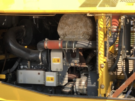 ขายรถตักล้อยาง KOMATSU WA320-6 รถนอกนำเข้าเองจากญี่ปุ่น สภาพสวยพร้อมใช้ มีVDOการทำงานครับ