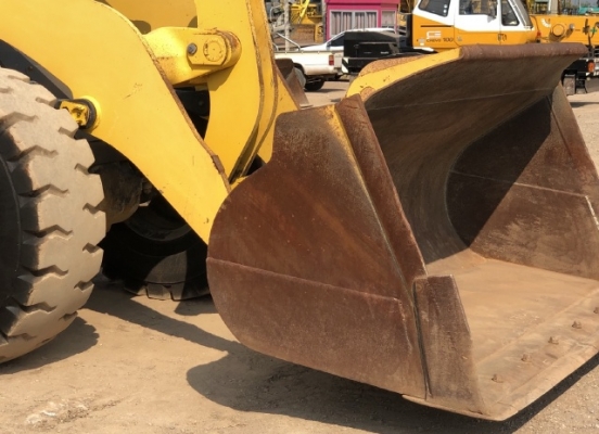 ขายรถตักล้อยาง KOMATSU WA320-6 รถนอกนำเข้าเองจากญี่ปุ่น สภาพสวยพร้อมใช้ มีVDOการทำงานครับ