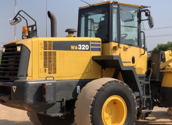 ขายรถตักล้อยาง KOMATSU WA320-6 รถนอกนำเข้าเองจากญี่ปุ่น สภาพสวยพร้อมใช้ มีVDOการทำงานครับ