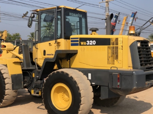 ขายรถตักล้อยาง KOMATSU WA320-6 รถนอกนำเข้าเองจากญี่ปุ่น สภาพสวยพร้อมใช้ มีVDOการทำงานครับ