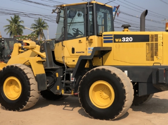 ขายรถตักล้อยาง KOMATSU WA320-6 รถนอกนำเข้าเองจากญี่ปุ่น สภาพสวยพร้อมใช้ มีVDOการทำงานครับ