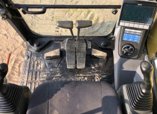 ขายรถขุด KOMATSU PC120-8 ปี 2012 นำเข้าเองจากญี่ปุ่น สภาพสวยพร้อมใช้ มีVDOการทำงานครับ